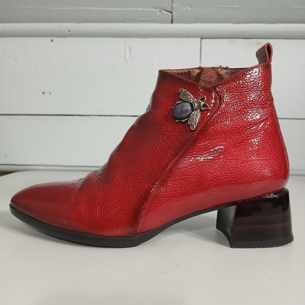 Hispanitas Ginger Red Patent Leather Bee Ankle Boots